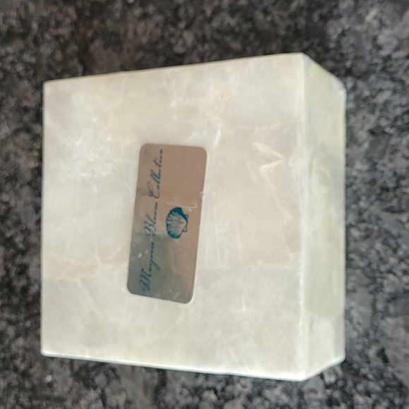 Marjorie Bloom Shell Trinket Box - Picture 5 of 11